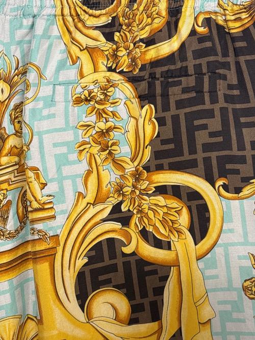FENDI（フェンディ）FENDI (フェンディ) VERSACE (ヴェルサーチェ) Fendace Baroque Silk Shorts Gold Blue スカイブルー サイズ:50の古着・服飾アイテム