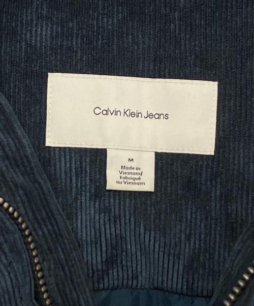 Calvin Klein Jeans（カルバンクラインジーンズ）Calvin Klein Jeans (カルバンクラインジーンズ) コーデュロイ 中綿 ダウンジャケット ネイビー サイズ:Mの古着・服飾アイテム