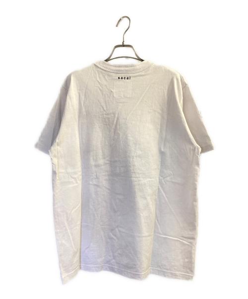 sacai（サカイ）sacai (サカイ) KAWS (カウズ) ロゴ ポケット カットソー ホワイト サイズ:4の古着・服飾アイテム
