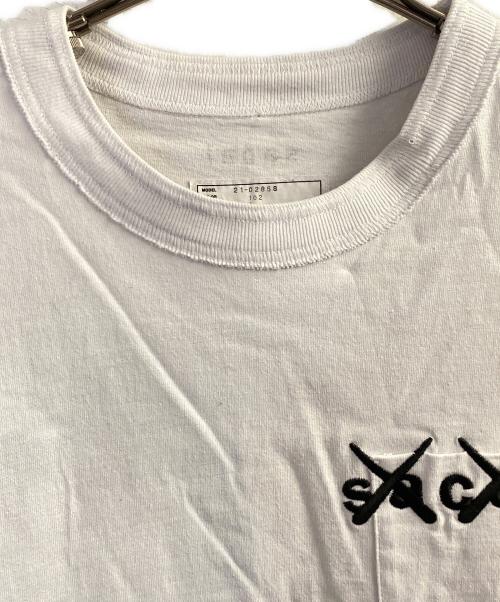 sacai（サカイ）sacai (サカイ) KAWS (カウズ) ロゴ ポケット カットソー ホワイト サイズ:4の古着・服飾アイテム