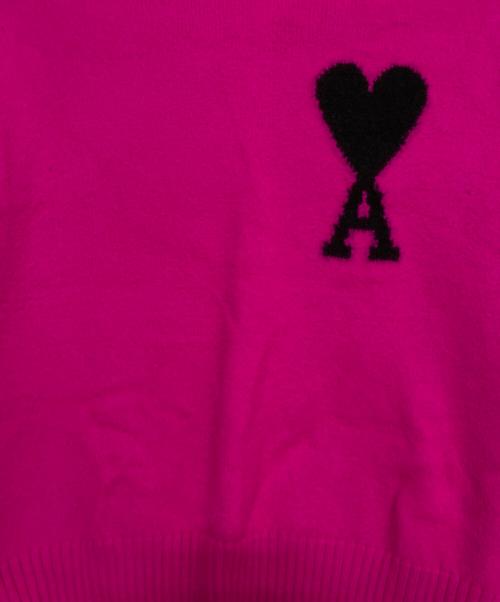 AMI Alexandre Mattiussi（アミアレクサンドルマテュッシ）AMI Alexandre Mattiussi (アミアレクサンドルマテュッシ) クルーネックニット ショッキングピンク サイズ:Mの古着・服飾アイテム