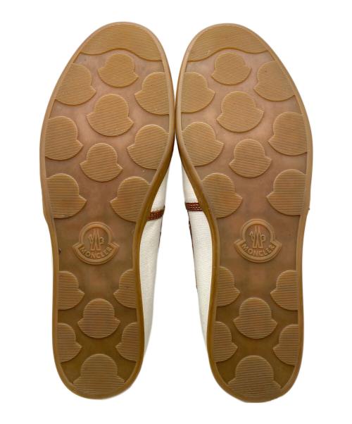 MONCLER（モンクレール）MONCLER (モンクレール) デッキシューズ ホワイト サイズ:43の古着・服飾アイテム