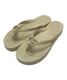 GUCCI（グッチ）の古着「シェブロントングサンダル/ラバーサンダル」｜アイボリー