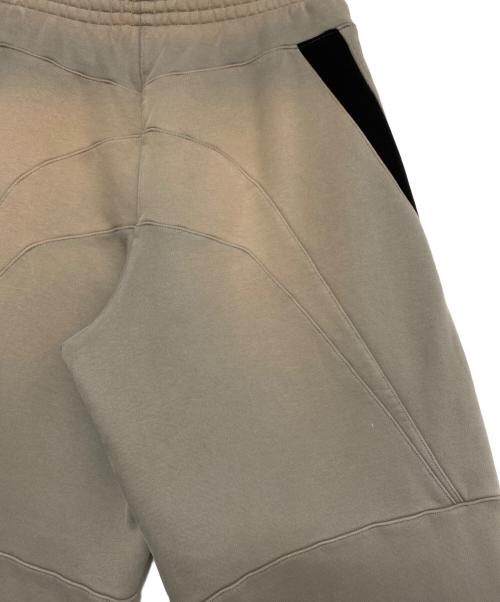 BALENCIAGA（バレンシアガ）BALENCIAGA (バレンシアガ) パネルエラスティックウエストパンツ ベージュ サイズ:XSの古着・服飾アイテム