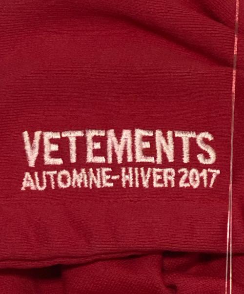 VETEMENTS（ヴェトモン）VETEMENTS (ヴェトモン) 16AW Metal Logo Hoodie レッド サイズ:Sの古着・服飾アイテム