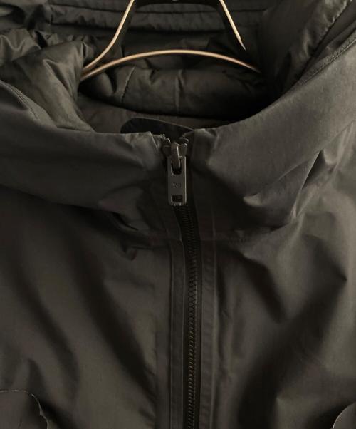Y-3（ワイスリー）Y-3 (ワイスリー) GTX PADDED HOODED JACKET ブラック サイズ:Ｍの古着・服飾アイテム