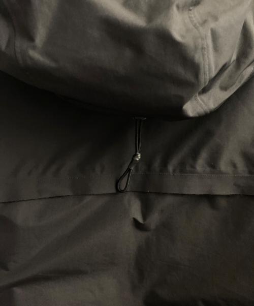 Y-3（ワイスリー）Y-3 (ワイスリー) GTX PADDED HOODED JACKET ブラック サイズ:Ｍの古着・服飾アイテム
