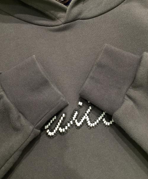 LOUIS VUITTON（ルイ ヴィトン）LOUIS VUITTON (ルイ ヴィトン) 26SSエンベリッシュド シグネチャーフーディー グレー サイズ:Lの古着・服飾アイテム