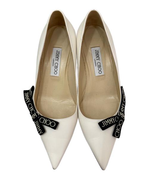 JIMMY CHOO（ジミーチュウ）JIMMY CHOO (ジミーチュウ) ロゴリボン付きパンプス ホワイト サイズ:38 1/2の古着・服飾アイテム