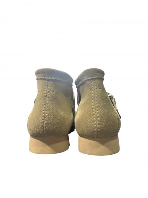 CLARKS ORIGINALS（クラークス オリジナルズ）Clarks Originals (クラークス オリジナルズ) Needles (ニードルズ) Wallabee BT-Peace Buckle カーキ サイズ:29の古着・服飾アイテム