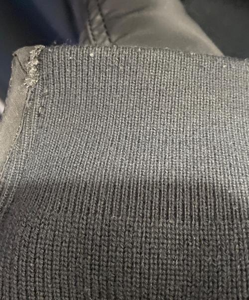 sacai（サカイ）sacai (サカイ) Sponge Sweat x Nylon Twill Hoodie ブラック×ネイビー サイズ:3の古着・服飾アイテム