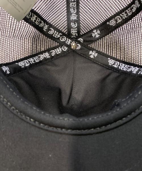 CHROME HEARTS（クロムハーツ）CHROME HEARTS (クロムハーツ) Triple Cross Patch Trucker Cap ブラック×ピンク サイズ:51-61 未使用品の古着・服飾アイテム