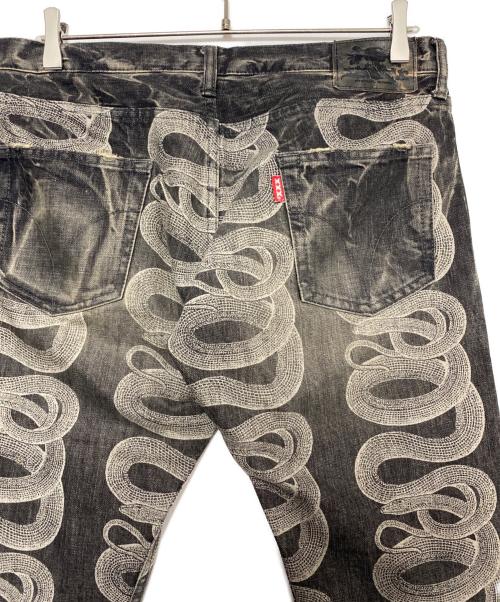 Thee Hysteric XXX（ジィ ヒステリックトリプルエックス）Thee Hysteric XXX (ジィ ヒステリックトリプルエックス) Snake Loop Studded Denim ブラック サイズ:Mの古着・服飾アイテム