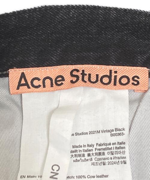 Acne studios（アクネ ストゥディオズ）Acne studios (アクネ ストゥディオズ) レギュラーフィットジーンズ - 2021M ブラック サイズ:31の古着・服飾アイテム
