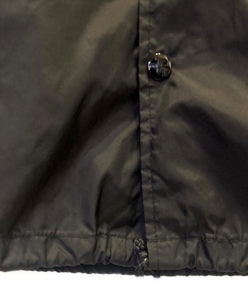 CDG（シーディージー）CDG (シーディージー) CDG バックロゴ プリントコーチジャケット ブラック サイズ:Sの古着・服飾アイテム