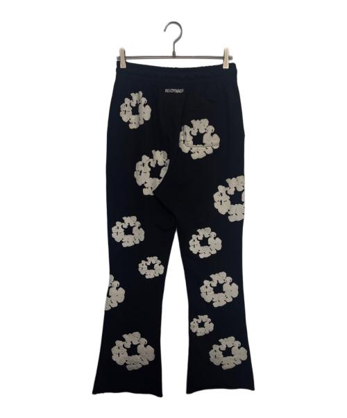 Denim Tears（デニムティアーズ）Denim Tears (デニムティアーズ) READYMADE (レディメイド) COTTON WREATH SWEAT FLARE PANTS ブラック×ホワイト サイズ:Mの古着・服飾アイテム