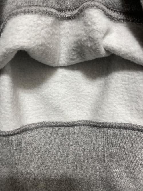 SUPREME（シュプリーム）Supreme (シュプリーム) 26SS Plaid Arc Crewneck グレー サイズ:Mの古着・服飾アイテム