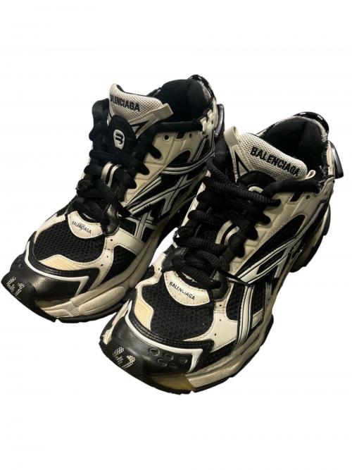 BALENCIAGA（バレンシアガ）BALENCIAGA (バレンシアガ) RUNNER ブラック×ホワイト サイズ:42の古着・服飾アイテム