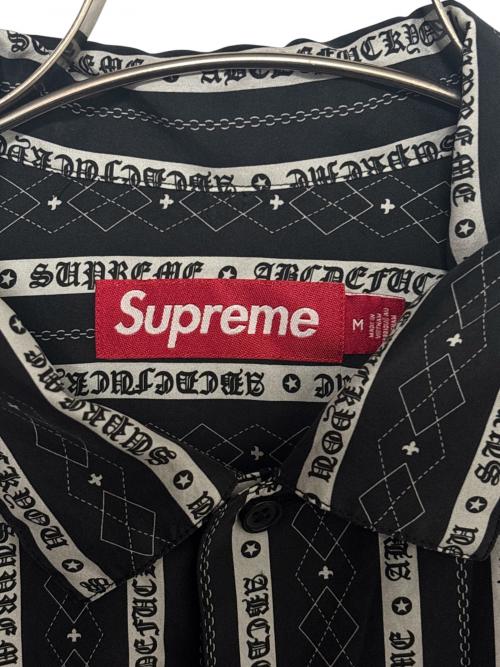 SUPREME（シュプリーム）Supreme (シュプリーム) Old English Stripe Silk S/S Shi0rt ( オールド イングリッシュ ストライプ シルク ショートスリーブ シャツ ) ブラック×ホワイト サイズ:Mの古着・服飾アイテム