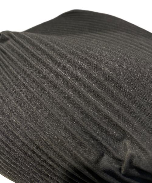 HOMME PLISSE ISSEY MIYAKE（オム プリッセ イッセイ ミヤケ）HOMME PLISSE ISSEY MIYAKE (オム プリッセ イッセイ ミヤケ) PLEATS CAP ブラック サイズ:FREEの古着・服飾アイテム