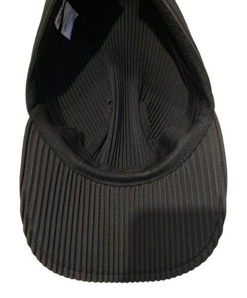 HOMME PLISSE ISSEY MIYAKE（オム プリッセ イッセイ ミヤケ）HOMME PLISSE ISSEY MIYAKE (オム プリッセ イッセイ ミヤケ) PLEATS CAP ブラック サイズ:FREEの古着・服飾アイテム