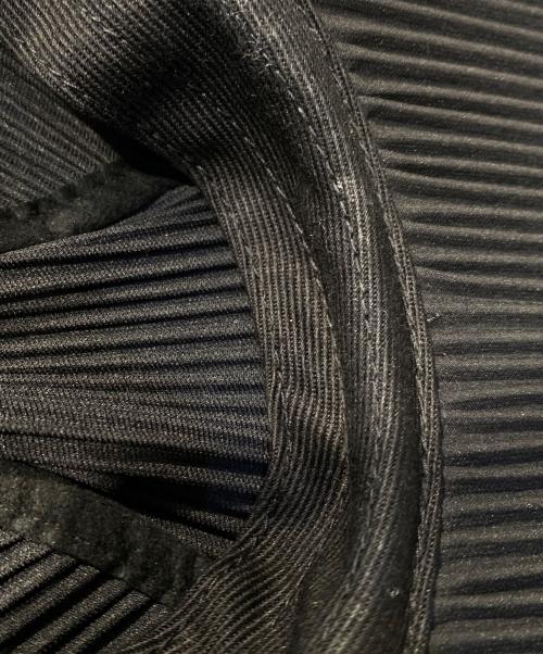 HOMME PLISSE ISSEY MIYAKE（オム プリッセ イッセイ ミヤケ）HOMME PLISSE ISSEY MIYAKE (オム プリッセ イッセイ ミヤケ) PLEATS CAP ブラック サイズ:FREEの古着・服飾アイテム