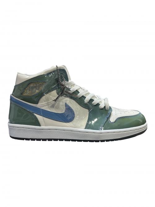 NIKE（ナイキ）NIKE (ナイキ) AIR JORDAN 1 RETRO UNC Patent サイズ:28.5の古着・服飾アイテム