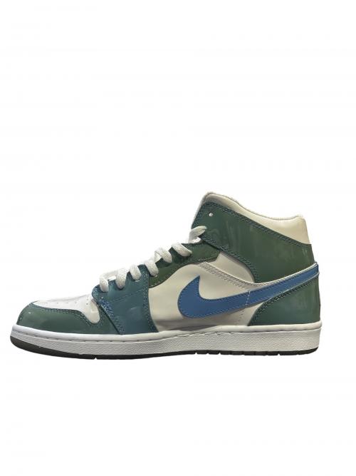 NIKE（ナイキ）NIKE (ナイキ) AIR JORDAN 1 RETRO UNC Patent サイズ:28.5の古着・服飾アイテム