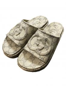 GUCCI（グッチ）の古着「インターロッキングG スライド」｜カーキ