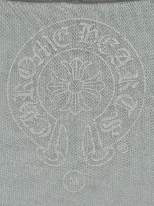 CHROME HEARTS（クロムハーツ）CHROME HEARTS (クロムハーツ) Horseshoe Scroll Label Pocket T-Shirt ホワイト サイズ:Mの古着・服飾アイテム