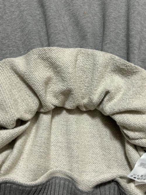 MONCLER（モンクレール）MONCLER (モンクレール) OFFWHITE (オフホワイト) スウェット グレー サイズ:Mの古着・服飾アイテム