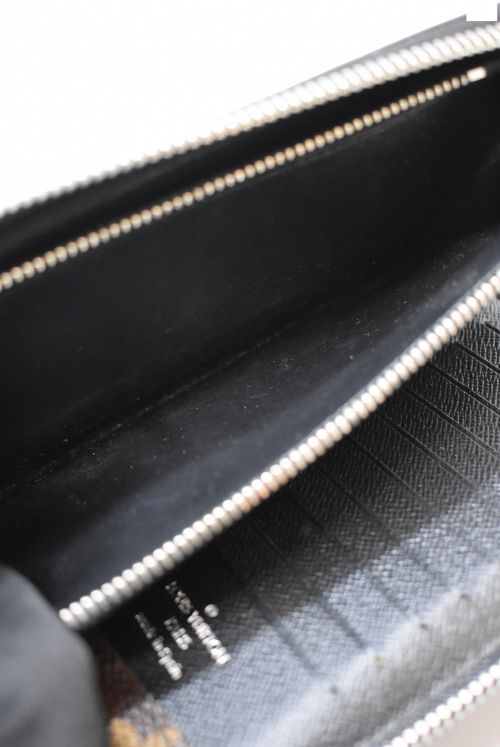 LOUIS VUITTON（ルイ ヴィトン）LOUIS VUITTON (ルイヴィトン) ジッピーウォレッ ブラウン サイズ:- モノグラム・マカサー M60109の古着・服飾アイテム