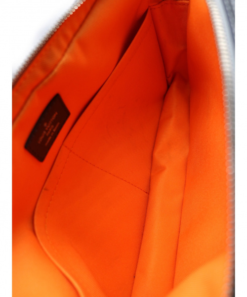 LOUIS VUITTON（ルイ ヴィトン）LOUIS VUITTON (ルイヴィトン) ショルダーバッグ/アルファ・メッセンジャー/19SS シルバー サイズ:- 2019SSモデルの古着・服飾アイテム