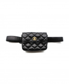CHANELシャネル）の古着「ヴィンテージウエストポーチ/マトラッセ」｜ブラック