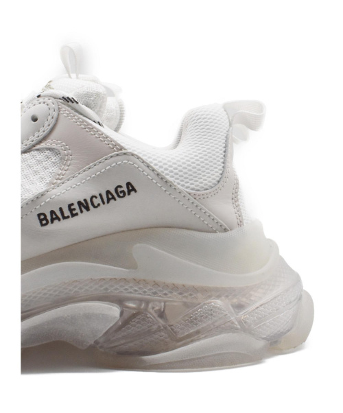 BALENCIAGA（バレンシアガ）BALENCIAGA (バレンシアガ) TRIPLE S/スニーカー オフホワイト サイズ:42の古着・服飾アイテム