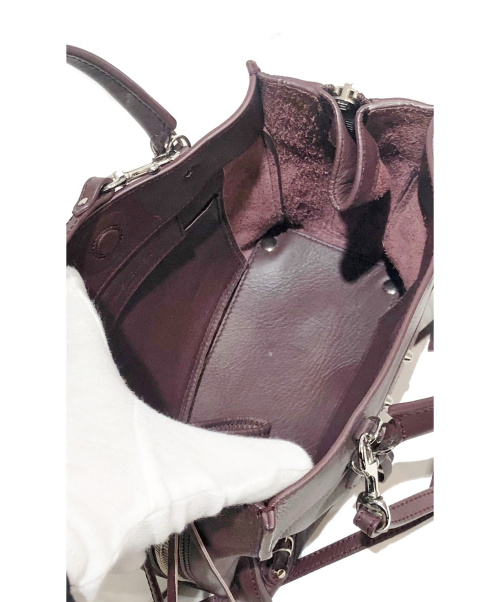 BALENCIAGA（バレンシアガ）BALENCIAGA (バレンシアガ) ペーパーミニA4ジップアラウンド ボルドー サイズ:-の古着・服飾アイテム
