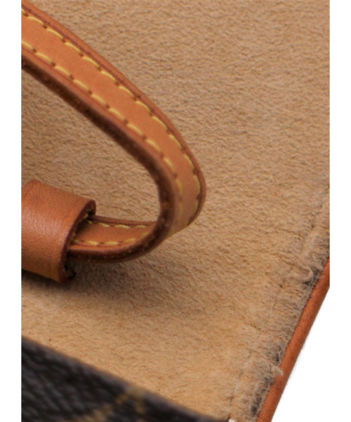 LOUIS VUITTON（ルイ ヴィトン）LOUIS VUITTON (ルイヴィトン) ポシェットツイン ブラウン サイズ:PM モノグラム M51852 CA0021の古着・服飾アイテム
