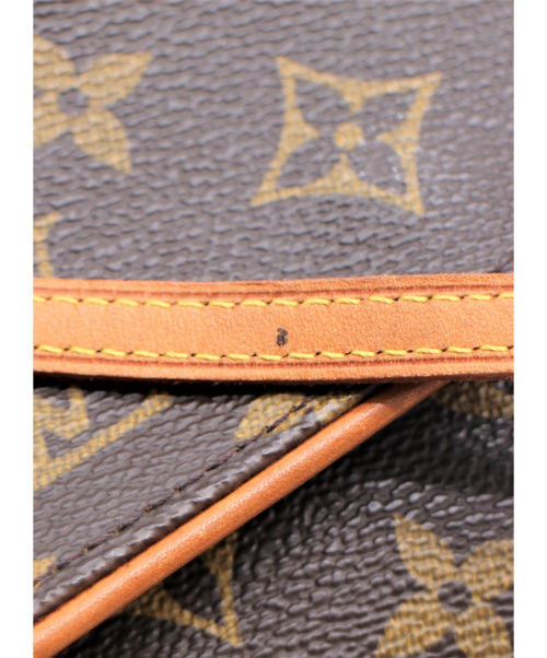 LOUIS VUITTON（ルイ ヴィトン）LOUIS VUITTON (ルイヴィトン) ポシェットツイン ブラウン サイズ:PM モノグラム M51852 CA0021の古着・服飾アイテム