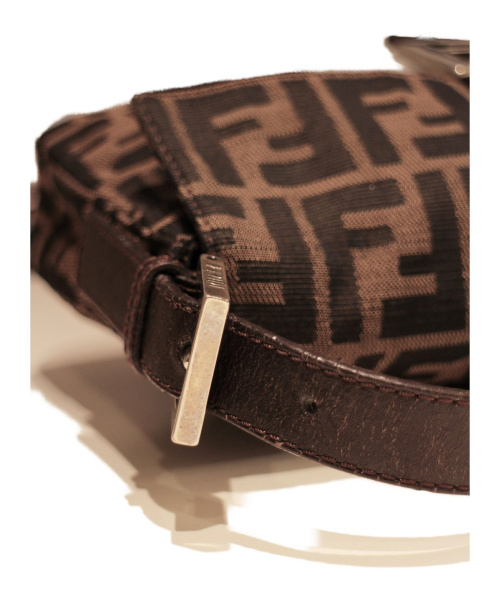 FENDI（フェンディ）FENDI (フェンディ) マンマバケットバッグ ブラウン サイズ:- ズッカの古着・服飾アイテム