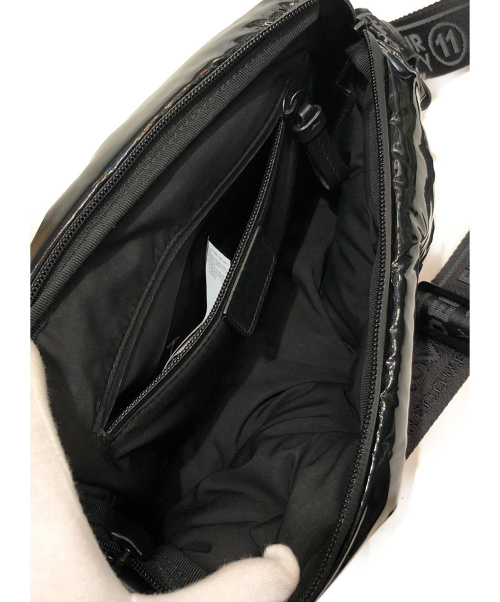 Maison Margiela（メゾンマルジェラ）Maison Margiela (メゾンマルジェラ) 19SS GLAM SLAM SMALL ブラック サイズ:SMALL S55WB0012の古着・服飾アイテム
