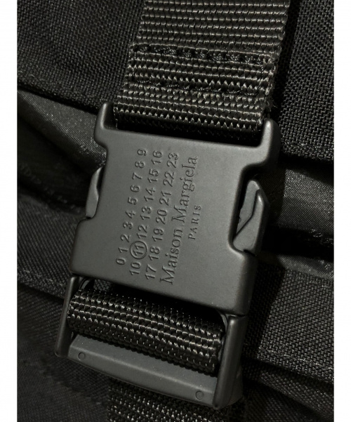 Maison Margiela（メゾンマルジェラ）Maison Margiela (メゾンマルジェラ) 20AW ロールトップバックパック ブラック サイズ:- S55WA0062の古着・服飾アイテム