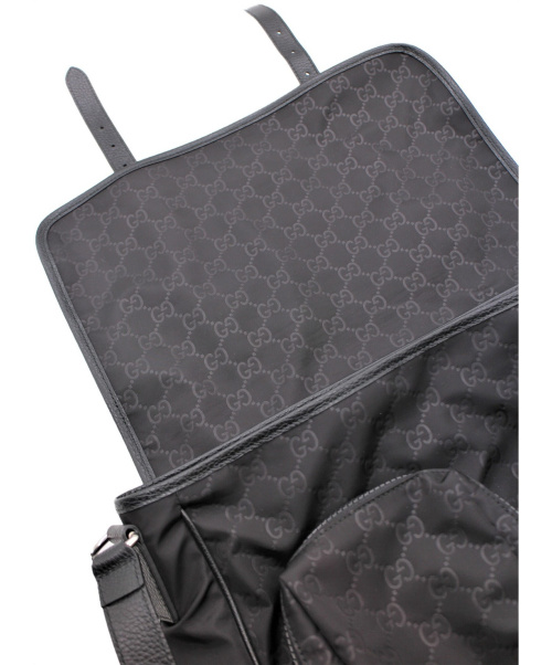 GUCCI（グッチ）GUCCI (グッチ) GGナイロンショルダーバッグ ブラック サイズ:- 387070 213048の古着・服飾アイテム