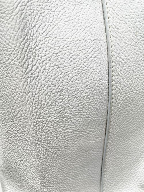 BALENCIAGA（バレンシアガ）BALENCIAGA (バレンシアガ) ショッピングバッグ ホワイト サイズ:-の古着・服飾アイテム