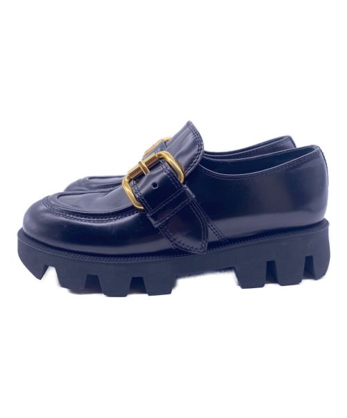 PRADA（プラダ）PRADA (プラダ) バックルベルトプラットフォームローファー ブラック サイズ:36 1/2の古着・服飾アイテム