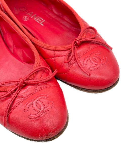 CHANEL（シャネル）CHANEL (シャネル) キルティングフラットパンプス レッド サイズ:36 1/2の古着・服飾アイテム