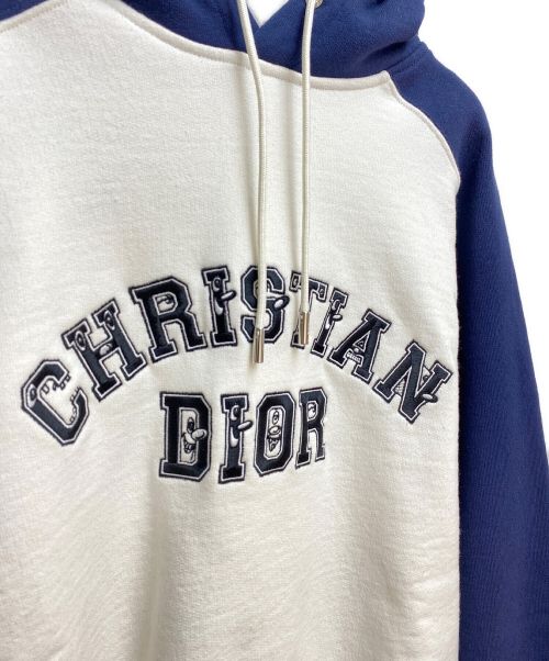 Dior（ディオール）Dior (ディオール) ×KENNY SCHARFプルオーバーパーカー ホワイト×ネイビー サイズ:Sの古着・服飾アイテム