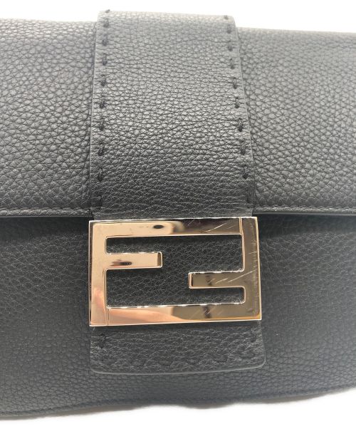 FENDI（フェンディ）FENDI (フェンディ) バゲット ショルダーバッグ ブラック サイズ:-の古着・服飾アイテム