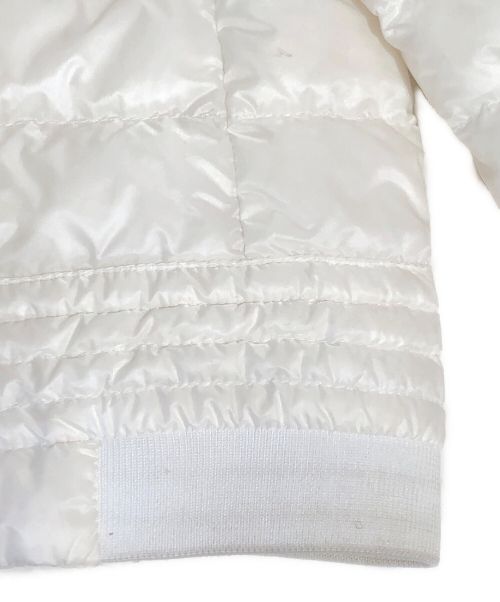MONCLER（モンクレール）MONCLER (モンクレール) FORET ホワイト サイズ:4の古着・服飾アイテム