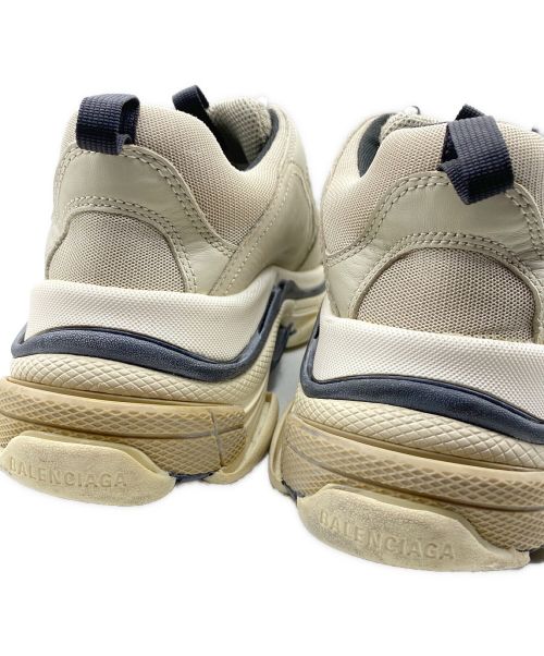 BALENCIAGA（バレンシアガ）BALENCIAGA (バレンシアガ) Triple S  ライトグレー サイズ:12の古着・服飾アイテム