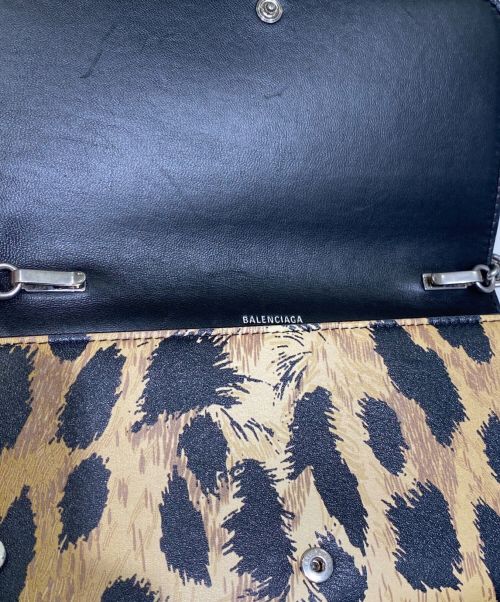 BALENCIAGA（バレンシアガ）BALENCIAGA (バレンシアガ) レオパードチェーンショルダーウォレット ベージュ×ブラックの古着・服飾アイテム